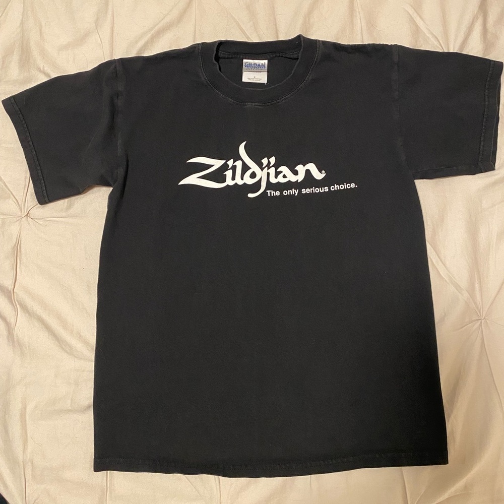 Vintage Zildjian T shirt size medium.